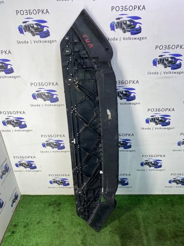 Обвіс бампера 8W0807611A VAG