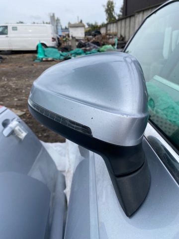 Праве бічне дзеркало 8W1857410D9B9 VAG