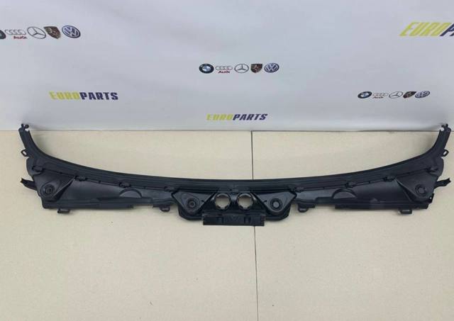 Решітка склоочисників 51717258177 BMW