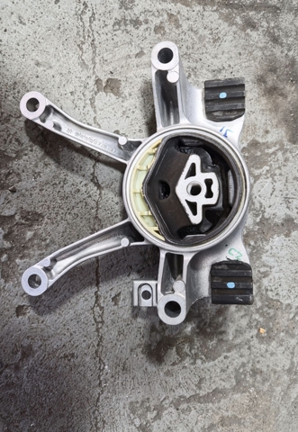 Подушка КПП 22326862577 BMW