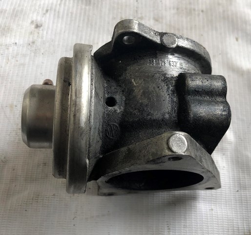 Клапан EGR рециркуляції газів 038129637D VAG