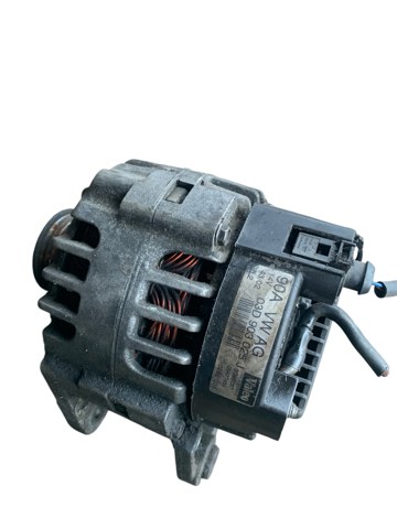 Авто генератор 03D903025J VAG