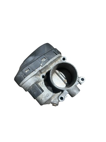 Дросільна заслінка в зборі 047133062 VAG