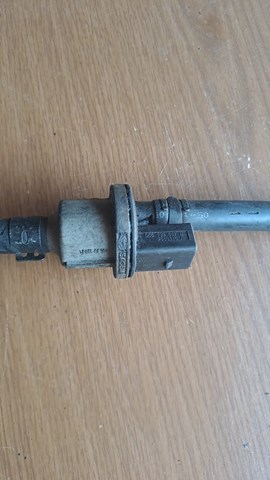 Клапан парів бака 058133517B VAG