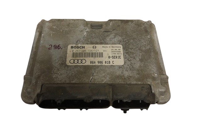 Модуль управління двигуном 06A906018C VAG