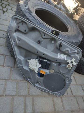 Двигун стеклопод'емника двері задньої, лівої 1J4839755E VAG