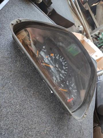 Спідометр 2105405147 MERCEDES