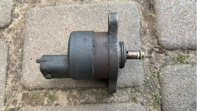 Регулятор тиску палива в паливній рейці Хендай Матрікс