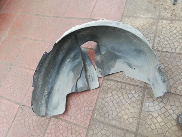 Підкрилок задній правий 3B0810972F VAG