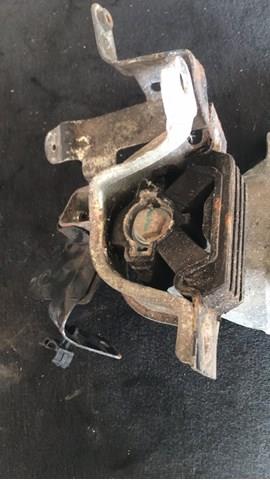 Права подушка мотора 51760171 FIAT