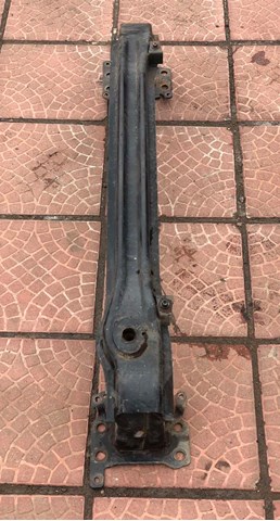 Шина бампера переднього 5P0807109B VAG