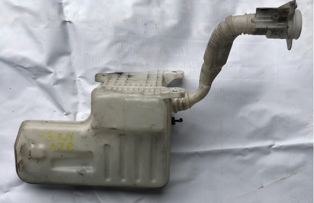 Водяний бачок омивача скла 5Q0955448 VAG