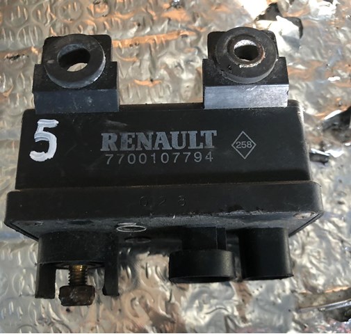 Реле свічок накалу 7700107794 RENAULT