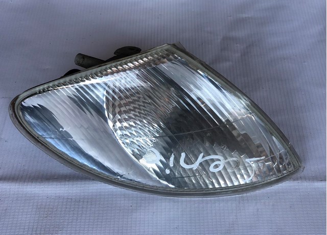 Покажчики повороту (передні) 7700831467 RENAULT