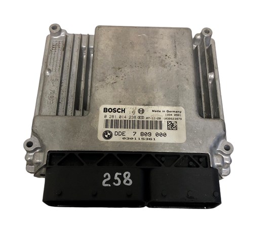 Блок двигуна 7809000 BMW