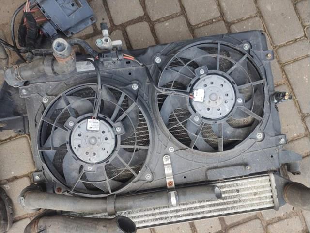 Облицювання рамки радіатора 7M3121203 VAG