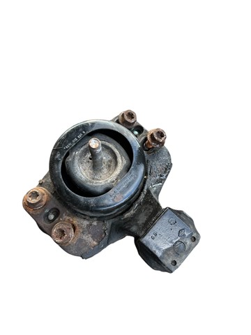 Права опора двигуна 8200022596 RENAULT