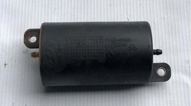 Бачок / демпфер вакуумної системи двигуна 8200034270 RENAULT