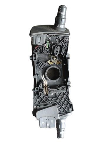 Перемикач підрульовий, в зборі 8200127727 RENAULT