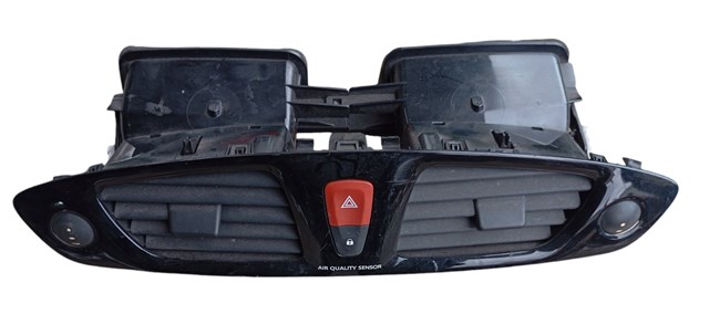Кнопка включення аварійного сигналу 8200214896 RENAULT