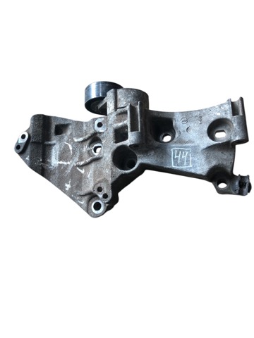 Кріплення генератора 8200669494 RENAULT