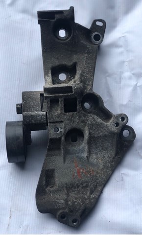 Кріплення генератора Renault Megane 2