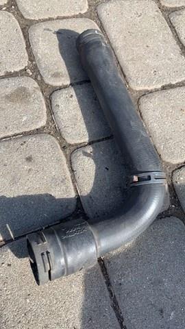 Шланги системи охолодження 8D0121101K VAG