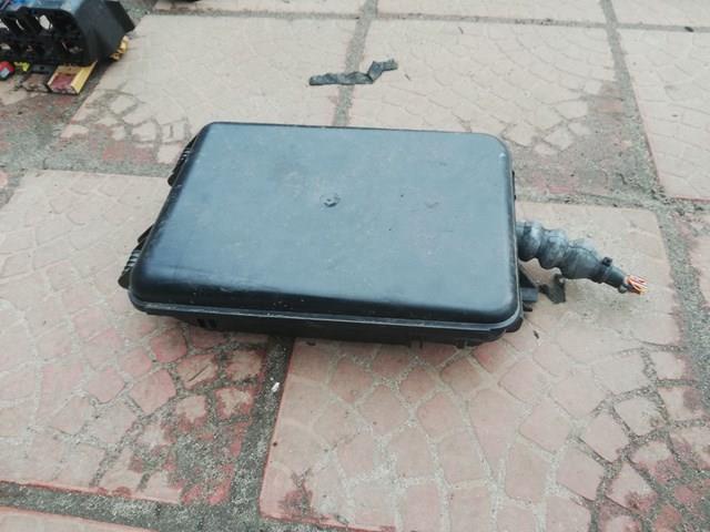 Корпус блока запобіжників 8D0927355A VAG