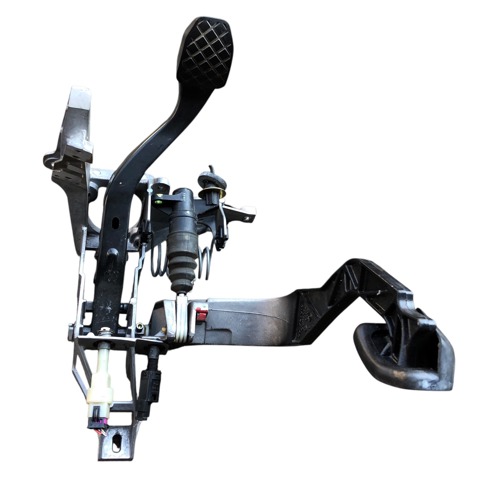 Педаль і привід управління зчепленням Ауді A6 C5