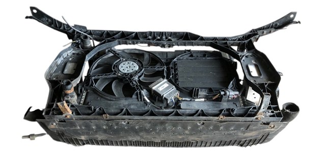 Радіатор 8K0121251R VAG
