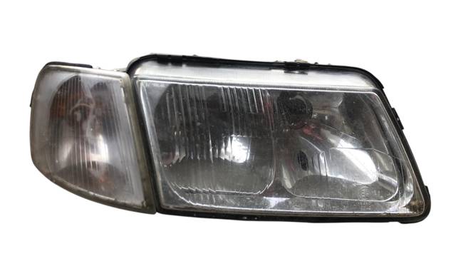Фара правая 8L0941030A VAG