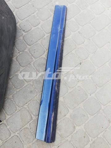Молдинг передньої правої двері 8R0853960B VAG