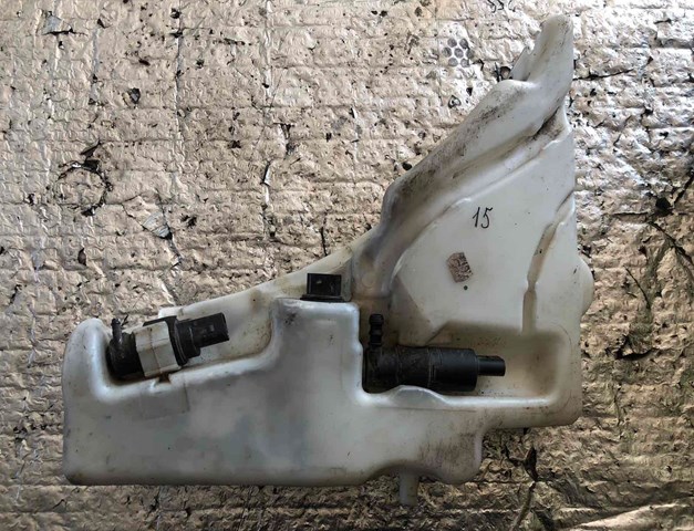 Бачок омивайки 8T0955453C VAG