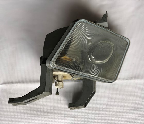 Туманка права 90585030 OPEL