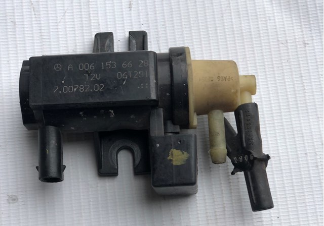 Перетворювач тиску (соленоїд) наддуву / EGR A0061536628 MERCEDES