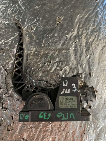 Підаль газу A6393000604 MERCEDES