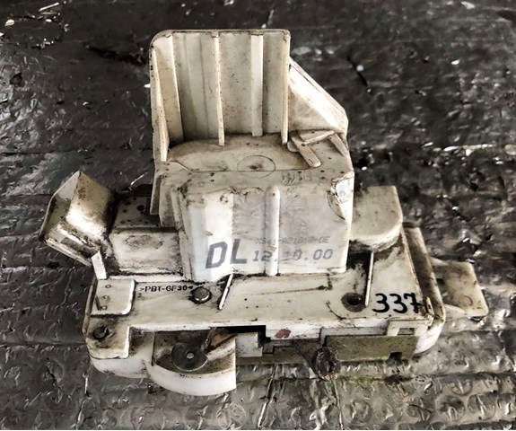 Замок водійських дверей Ford Mondeo 3