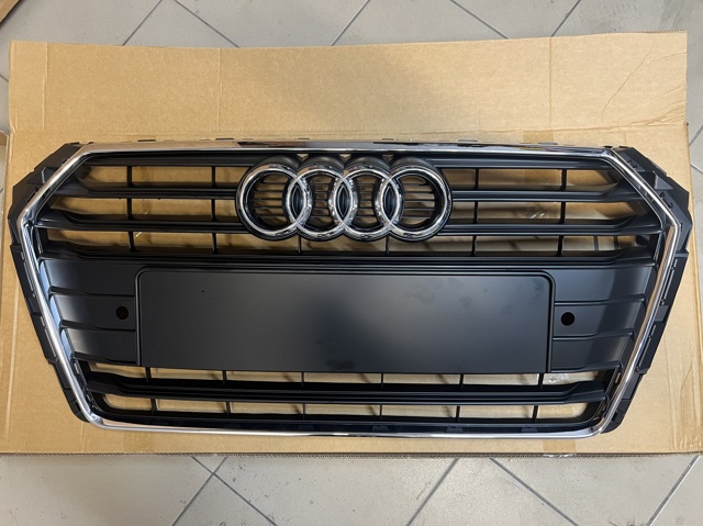 Облицювання радіатора 8W0853651 VAG