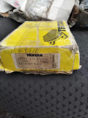 Гальмівні колодки 05P211 LPR