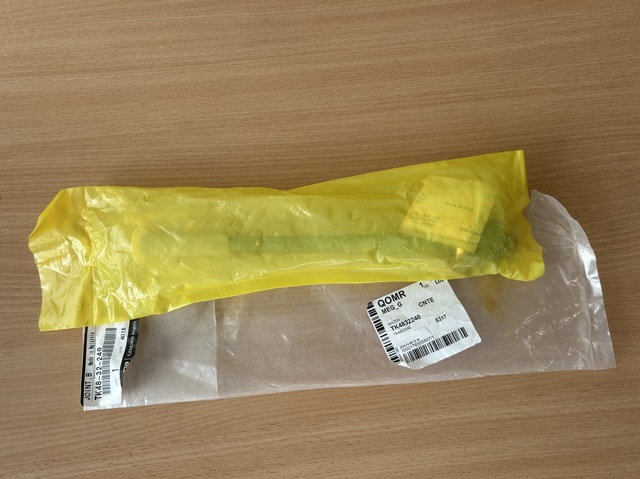 Тяга рульова TK4832240 MAZDA