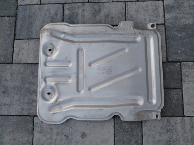 Захист двигуна задня 5Q0825230K VAG