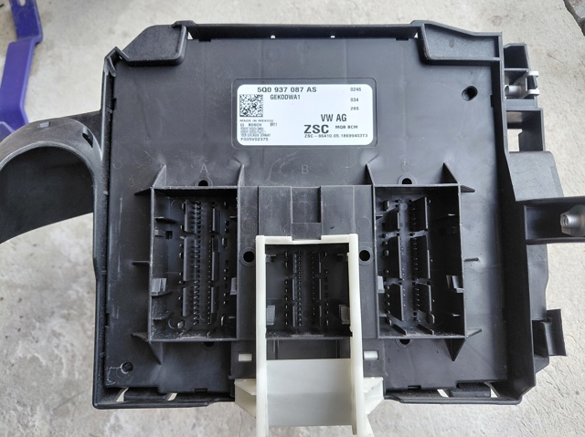 Блок комфорту 5Q0937087AS VAG