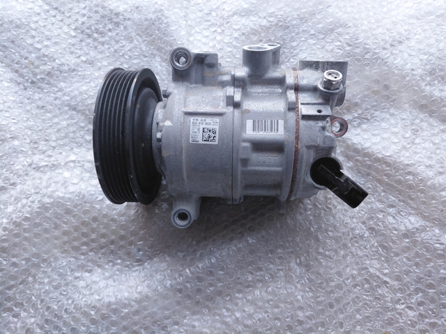 Насос кондиціонера 80A816803E VAG