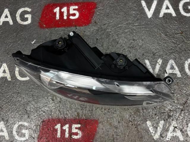 Права блок фара 1EL010551021 HELLA