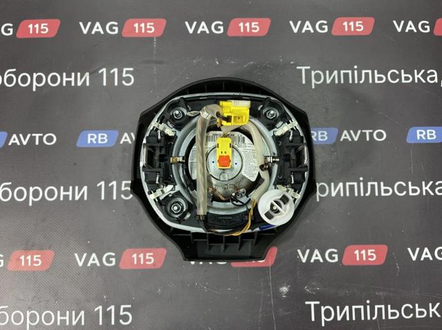 Подушка AIRBAG передня ліва 1KM880201E VAG