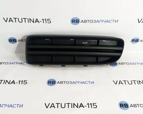 Решітка переднього бампера, ліва 1U0807367C01C VAG