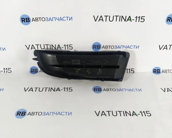Решітка переднього бампера, права 1Z0807368B9B9 VAG