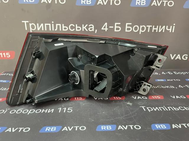 Задня ліва зовнішня фара 2021101171 VISTEON