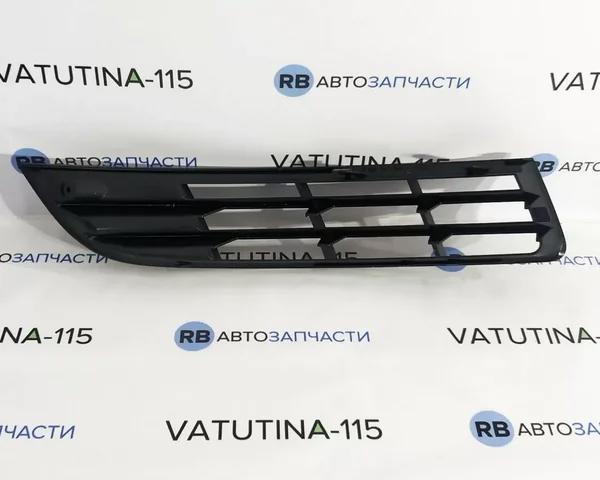 Решітка переднього бампера, ліва 3C0853665B9B9 VAG
