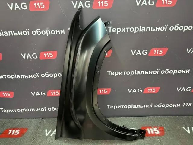 Переднє праве крило 3CM821022 VAG